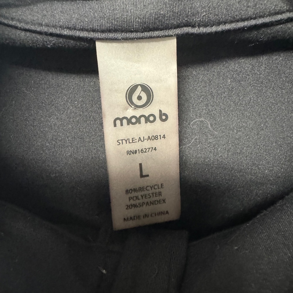 Cropped define jacket - Picture 2 of 4